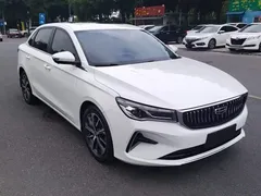 2022 Geely Emgrand 1.5L CVT, белый — фото 3