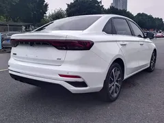 2022 Geely Emgrand 1.5L CVT, белый — фото 11