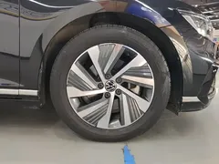 2022 Volkswagen Magotan PHEV GTE Luxury, чёрный — фото 6