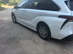 2023 Toyota Sienna 2.5L Hybrid Comfort, белый — фото 7