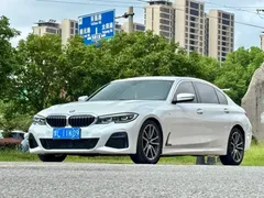 2022 BMW 3 Series 325Li xDrive M, белый — фото 1