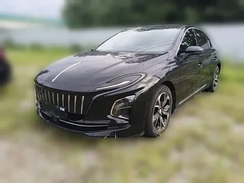 2023 Hongqi E-QM5