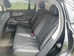 2023 Hongqi E-QM5, чёрный — фото 22