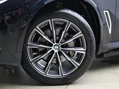 2022 BMW X5 30Li M, чёрный — фото 26