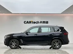 2022 BMW X5 40Li M, чёрный — фото 2