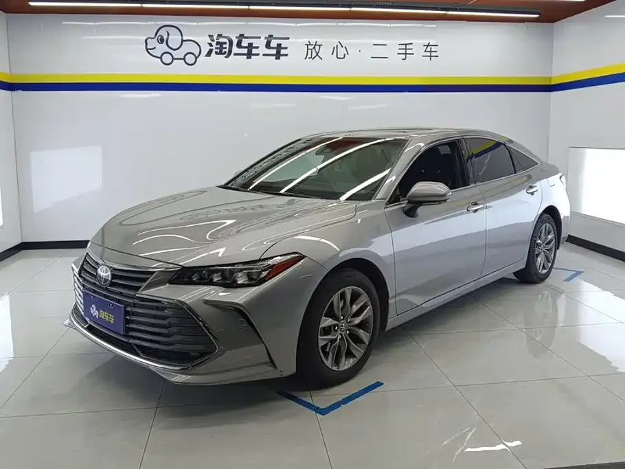 2019 Toyota Avalon 2.0L Luxury VI