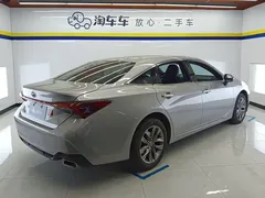 2019 Toyota Avalon 2.0L Luxury VI — фото 3