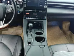 2019 Toyota Avalon 2.0L Luxury VI — фото 16