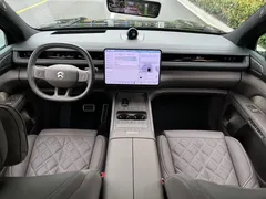 2026 Nio ES8 6-seat Executive Luxury, чёрный — фото 17