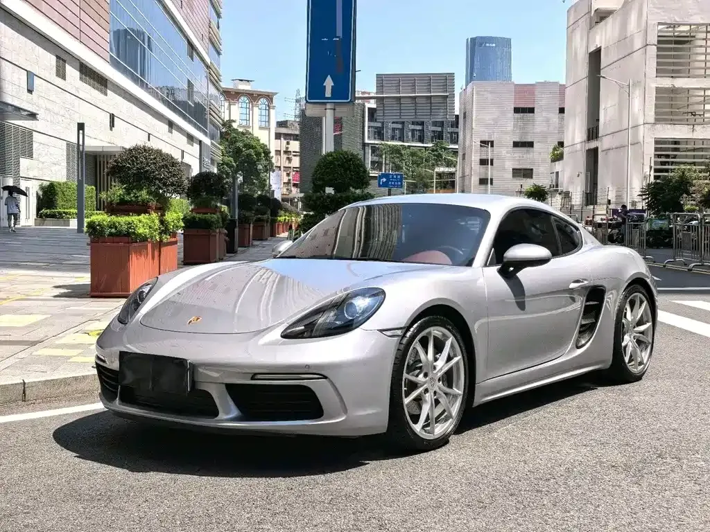 2022 Porsche 718 Cayman 2.0T