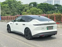 2022 Nio ET5 75kWh, белый — фото 15
