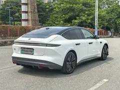 2022 Nio ET5 75kWh, белый — фото 17