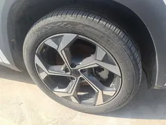 2023 Geely Atlas 1.5TD DCT, белый — фото 6
