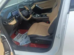 2023 Geely Atlas 1.5TD DCT, белый — фото 9