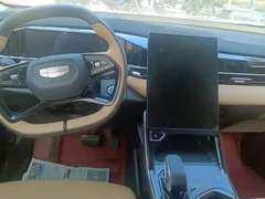 2023 Geely Atlas 1.5TD DCT, белый — фото 12