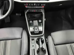 2022 Audi A3 Sportback 35 TFSI Fashion Sport, белый — фото 10