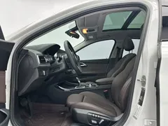2023 BMW 1 Series 1 120i M, белый — фото 5