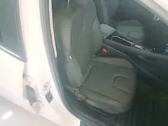 2022 Hyundai Elantra 1.5L CVT LUX Premium, белый — фото 25