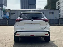 2023 Nissan Kicks 1.5L Luxury, белый — фото 6