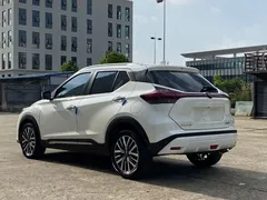 2023 Nissan Kicks 1.5L Luxury, белый — фото 7