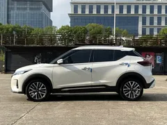 2023 Nissan Kicks 1.5L Luxury, белый — фото 8