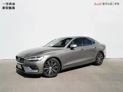2022 Volvo S60 B4 Luxury — фото 1