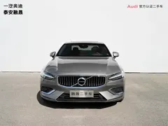 2022 Volvo S60 B4 Luxury — фото 2
