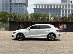 2023 Audi A3 Sportback 35 TFSI, белый — фото 4
