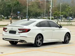 2022 Honda Accord 260TURBO Premium, белый — фото 5