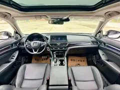 2022 Honda Accord 260TURBO Premium, белый — фото 10