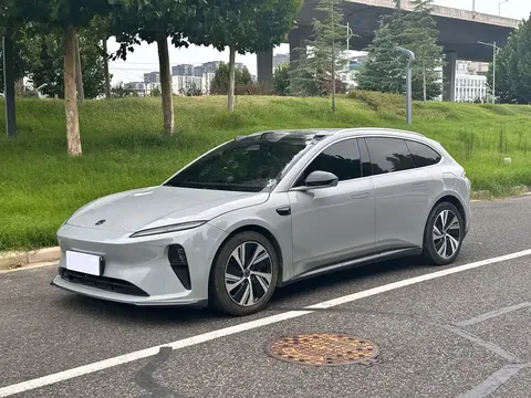 2023 Nio ET5T 75kWh Touring