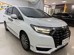 2022 Honda Elysion 2.0L e:HEV, белый — фото 3