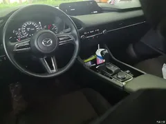 2023 Mazda 3 2.0L, белый — фото 12
