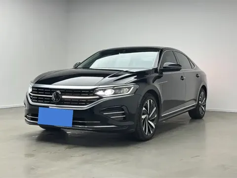 2023 Volkswagen Passat 330TSI Luxury