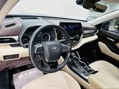2022 Toyota Highlander Hybrid 2.5L 4WD Premium 7, синий — фото 9
