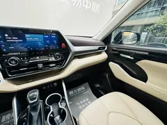 2022 Toyota Highlander Hybrid 2.5L 4WD Premium 7, синий — фото 15