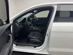 2023 Audi A4L 40 TFSI Luxury Dynamic, белый — фото 9