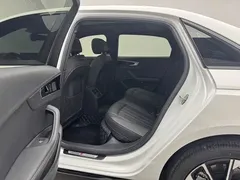 2023 Audi A4L 40 TFSI Luxury Dynamic, белый — фото 10