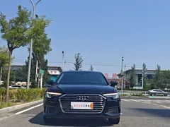 2021 Audi A6L 45 TFSI quattro, чёрный — фото 2