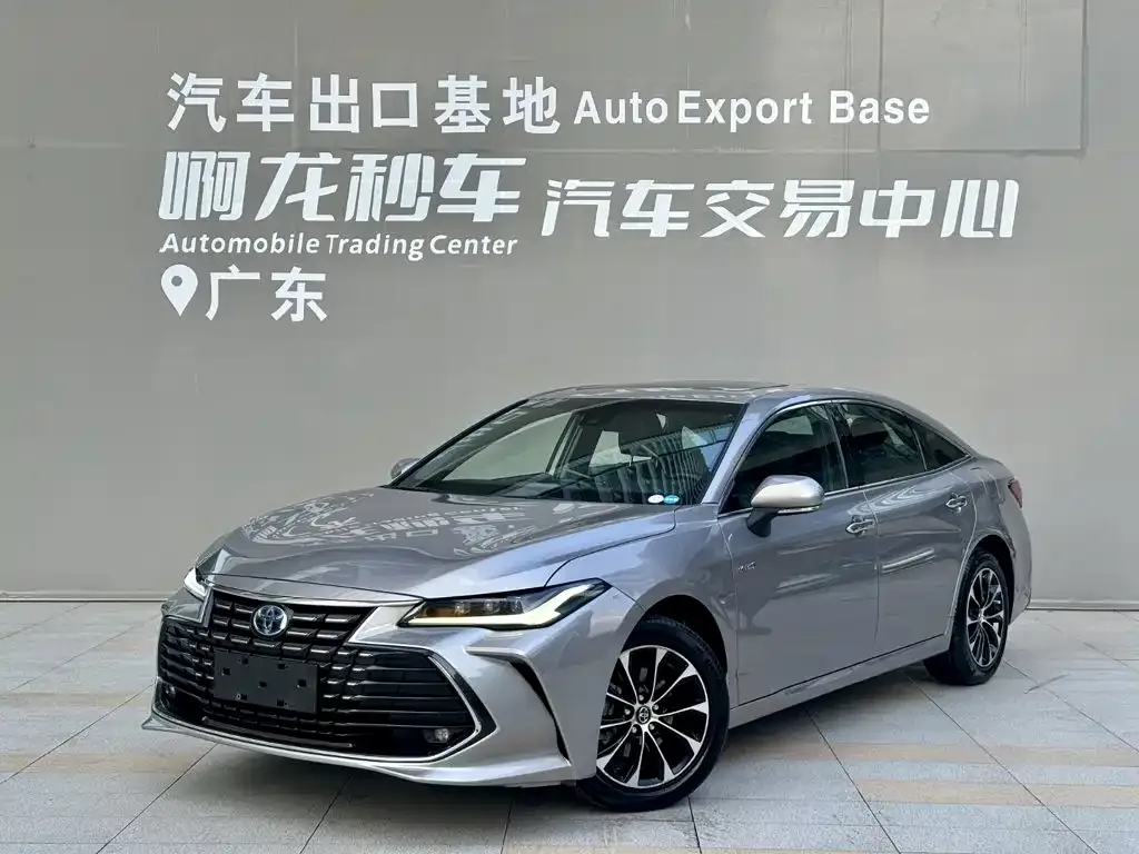 2022 Toyota Avalon Hybrid 2.5L Luxury