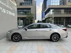 2022 Toyota Avalon Hybrid 2.5L Luxury — фото 3