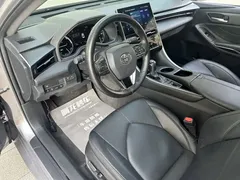 2022 Toyota Avalon Hybrid 2.5L Luxury — фото 9