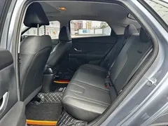 2023 Hyundai Elantra 1.5L CVT LUX Premium, синий — фото 8