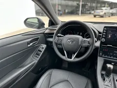 2021 Toyota Avalon 2.5L Luxury, чёрный — фото 14