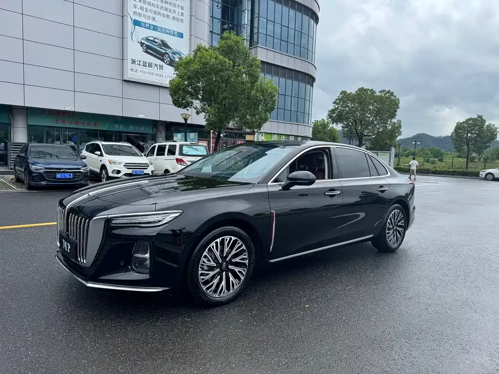 2024 Hongqi H5 2.0T AT