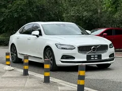 2021 Volvo S90 B5 Luxury, белый — фото 3