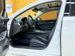 2022 Honda Accord Hybrid 2.0L, белый — фото 9