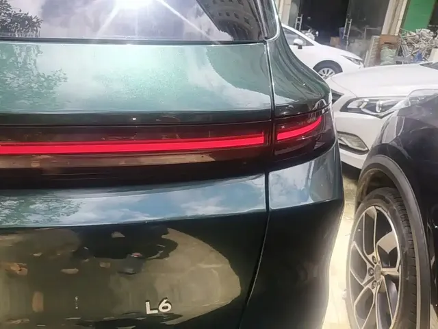 2024 Li Auto L6