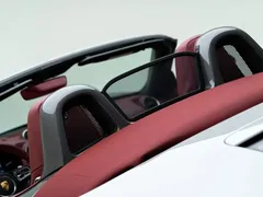 2022 Porsche 718 Boxster T 2.0T — фото 7