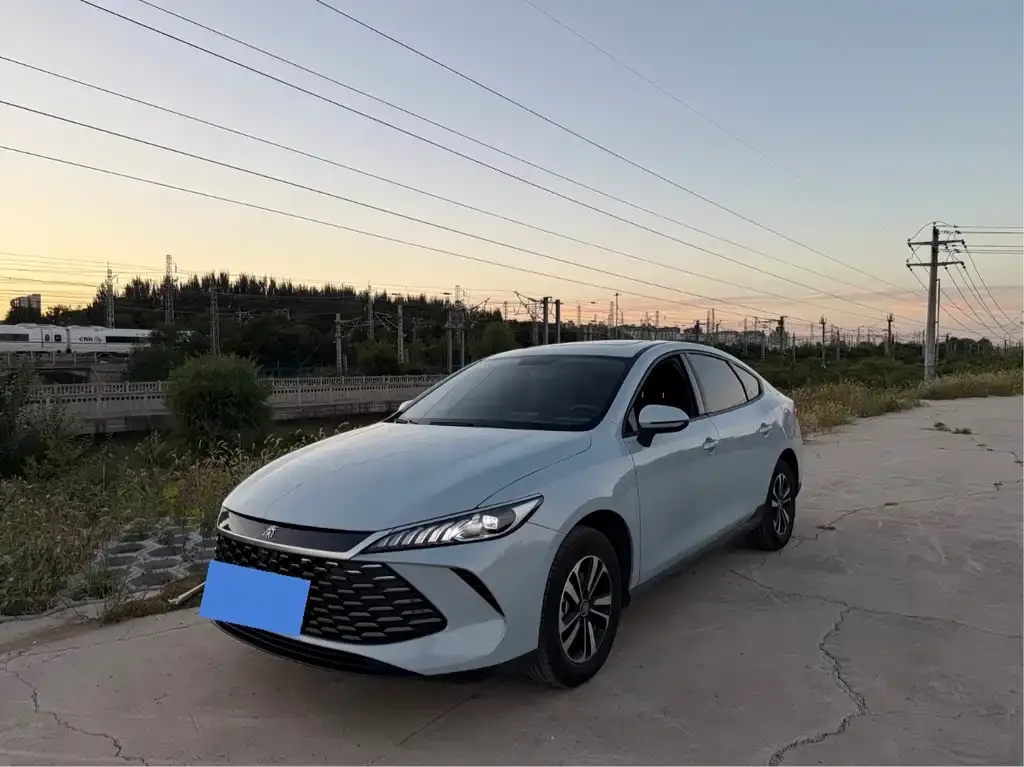 2026 BYD Seal 05 210KM